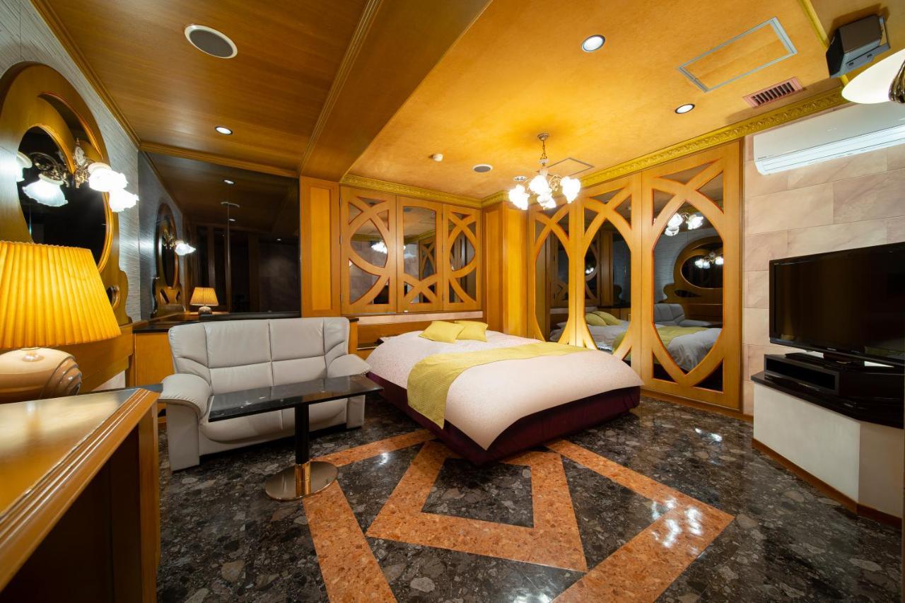 אוגאקי Royal Hotel Uohachi Bettei מראה חיצוני תמונה
